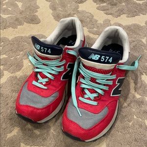Rare-Retro - gently used women’s New Balance shoe